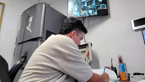   online show from December 18, 7:59 am