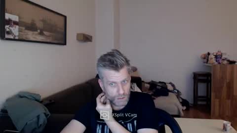 Snapshot of elculiador2207 chatting on December 28, 7:22 am Timm online show from December 28, 7:22 am