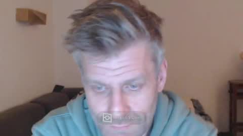 Snapshot of elculiador2207 chatting on January 2, 9:28 pm Timm online show from January 2, 9:28 pm