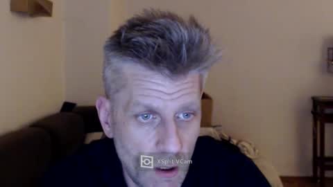 Snapshot of elculiador2207 chatting on February 14, 7:33 pm Timm online show from February 14, 7:33 pm