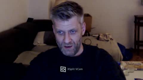 Snapshot of elculiador2207 chatting on February 21, 8:27 pm Timm online show from February 21, 8:27 pm