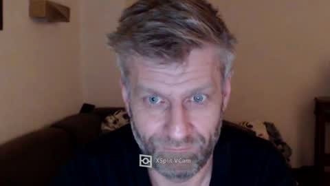 Snapshot of elculiador2207 chatting on December 31, 8:02 pm Timm online show from December 31, 8:02 pm