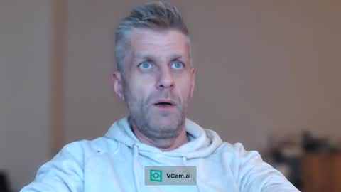 Snapshot of elculiador2207 chatting on October 31, 12:12 am Timm online show from October 31, 12:12 am