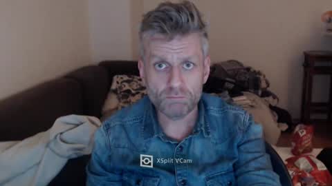 Snapshot of elculiador2207 chatting on December 6, 11:25 pm Timm online show from December 6, 11:25 pm