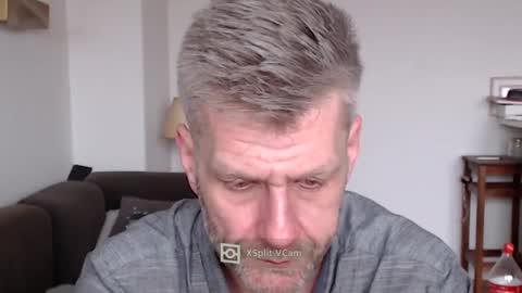 Snapshot of elculiador2207 chatting on February 2, 8:02 am Timm online show from February 2, 8:02 am