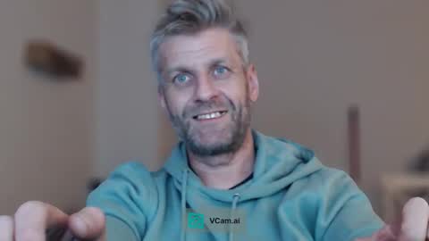 Snapshot of elculiador2207 chatting on October 2, 1:20 am Timm online show from October 2, 1:20 am