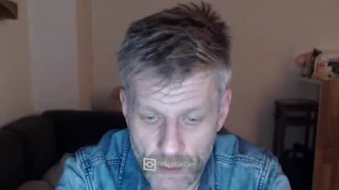 Snapshot of elculiador2207 chatting on December 8, 9:41 pm Timm online show from December 8, 9:41 pm