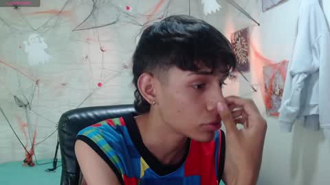 E L I A S online show from December 7, 5:15 am