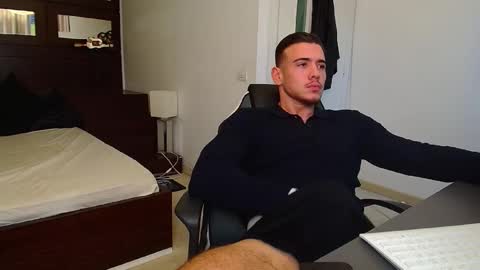 ElijahThorne online show from November 24, 7:20 am