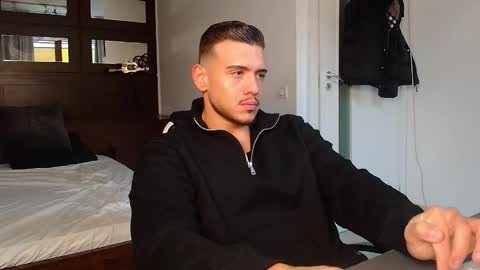 ElijahThorne online show from January 13, 7:46 am