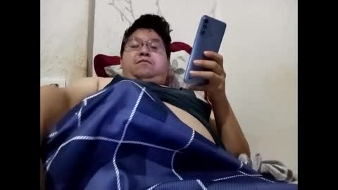 elimposstor online show from December 22, 2:47 pm