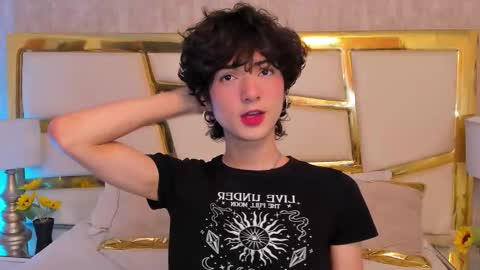 elliotvolkov online show from January 13, 4:22 pm