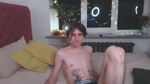 ellis_rin online show from December 1, 4:26 am