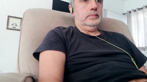 fer online show from February 1, 7:45 pm