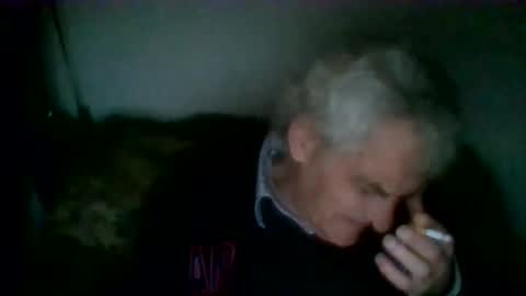 Snapshot of elmo191271 chatting on October 19, 2:05 am elmo191271 online show from October 19, 2:05 am