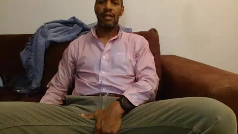 My name is Elmore. Please say hello I like to chat with you. If you have requests or dirty talk please use tip online show from March 11, 2:54 am