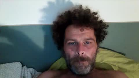 elyjahoye online show from November 26, 9:07 pm