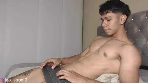emile_239 online show from March 2, 12:20 am