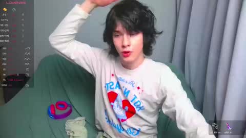 emiliaaah online show from March 13, 8:59 pm