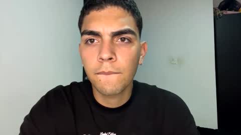 emmett_00 online show from October 15, 4:31 am