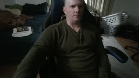 Snapshot of emsguy1 chatting on January 21, 5:06 am Matt online show from January 21, 5:06 am