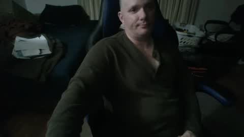 Snapshot of emsguy1 chatting on March 3, 6:35 am Matt online show from March 3, 6:35 am