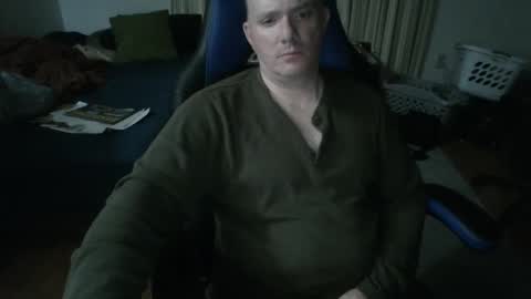 Snapshot of emsguy1 chatting on January 19, 5:48 am Matt online show from January 19, 5:48 am