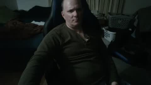Snapshot of emsguy1 chatting on December 18, 5:48 am Matt online show from December 18, 5:48 am