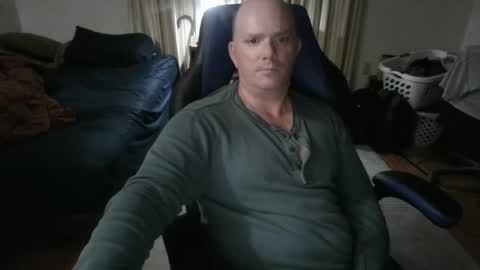 Snapshot of emsguy1 chatting on September 21, 3:28 am Matt online show from September 21, 3:28 am