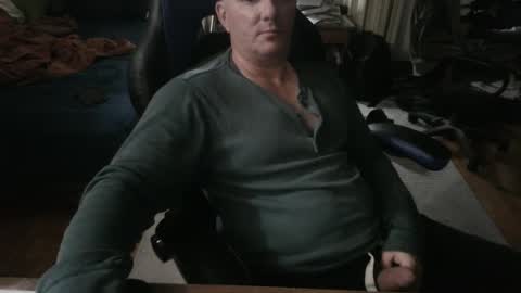 Snapshot of emsguy1 chatting on September 29, 4:00 am Matt online show from September 29, 4:00 am