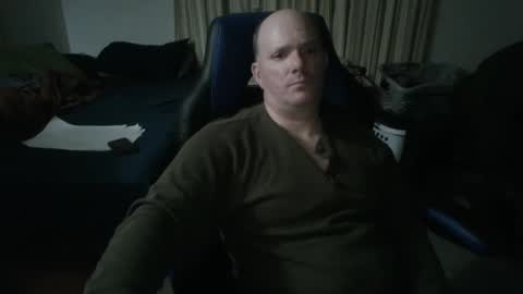 Snapshot of emsguy1 chatting on December 23, 5:49 am Matt online show from December 23, 5:49 am