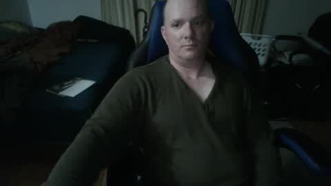 Snapshot of emsguy1 chatting on March 11, 3:59 am Matt online show from March 11, 3:59 am