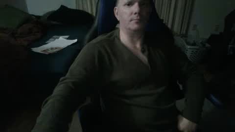 Snapshot of emsguy1 chatting on January 3, 6:44 am Matt online show from January 3, 6:44 am