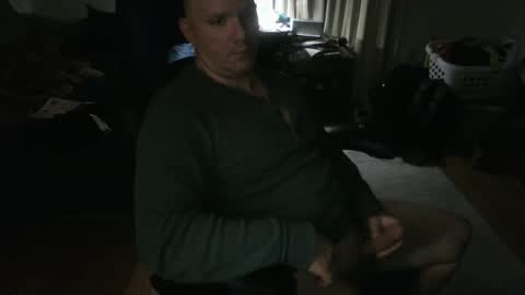 Snapshot of emsguy1 chatting on September 13, 7:31 am Matt online show from September 13, 7:31 am