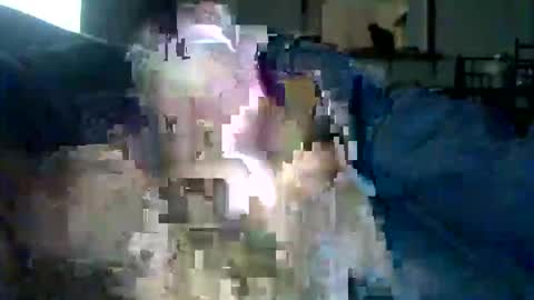 encormoi online show from January 14, 8:30 am