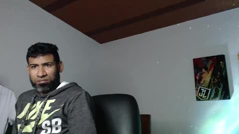 Snapshot of enriblack92 chatting on December 28, 7:33 pm enriblack92 online show from December 28, 7:33 pm