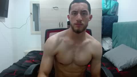 enzo_savage online show from October 1, 7:40 pm