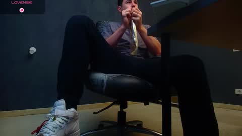 EnzoRace online show from November 4, 5:52 am