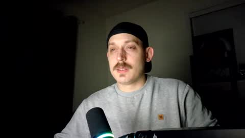 epic_travels1992 online show from April 12, 9:33 am