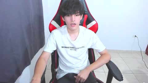 Snapshot of eren_tatakae chatting on October 20, 3:10 am eren_tatakae online show from October 20, 3:10 am
