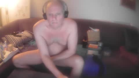 Eric online show from February 22, 6:04 am