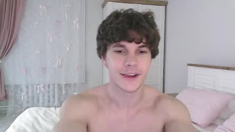 Eric Crush online show from April 22, 3:57 am