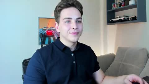 Snapshot of eric_ether chatting on October 3, 6:24 pm Eric online show from October 3, 6:24 pm