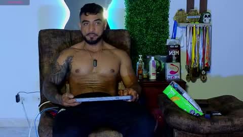 Brayan online show from March 3, 1:07 am