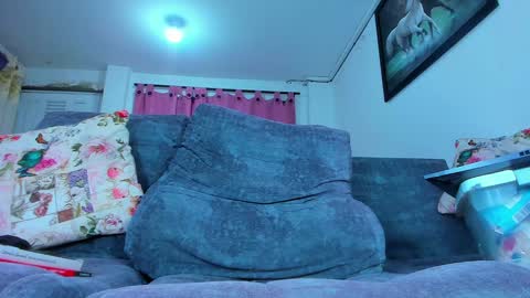 eric_twink18 online show from January 3, 1:38 am