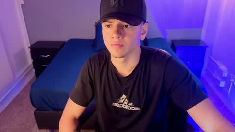 Erick  online show from May 2, 2:47 am