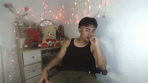 erick_cummer30 online show from April 11, 9:46 am