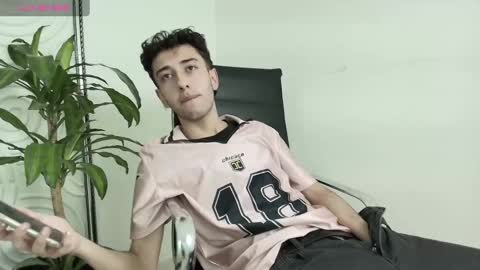 Erick online show from February 5, 1:11 pm