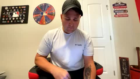 Snapshot of ericldavis71 chatting on October 2, 8:57 pm ericldavis71 online show from October 2, 8:57 pm