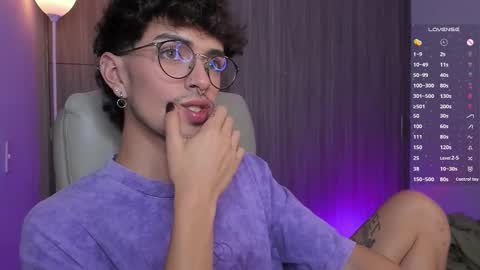   online show from February 20, 8:05 am